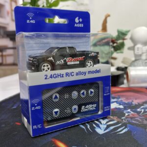 Mini Alloy Remote Control Pickup Off-Road Vehicle Charging High- Speedrift Racing Toy - D maxx off road Black